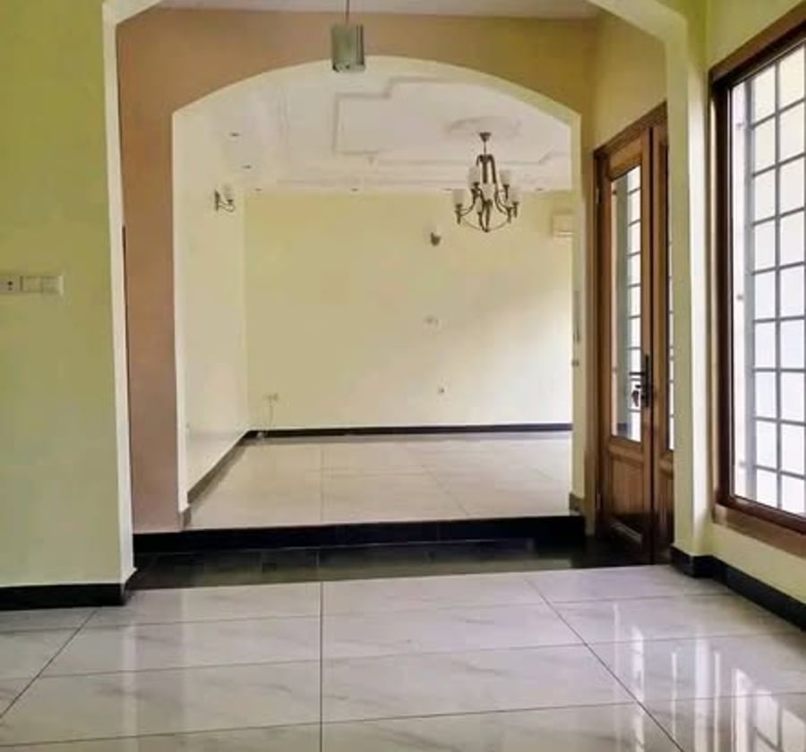 Duplex à louer à Yaoundé Omnisport