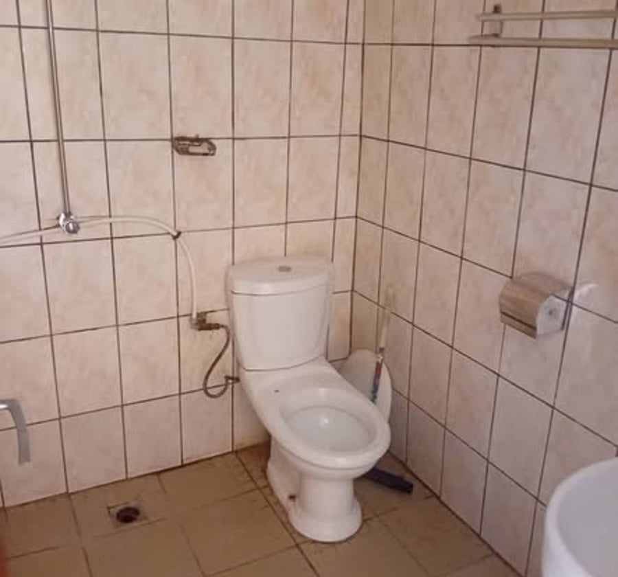 Chambre à louer Mimboman - 30 000 XAF/mois