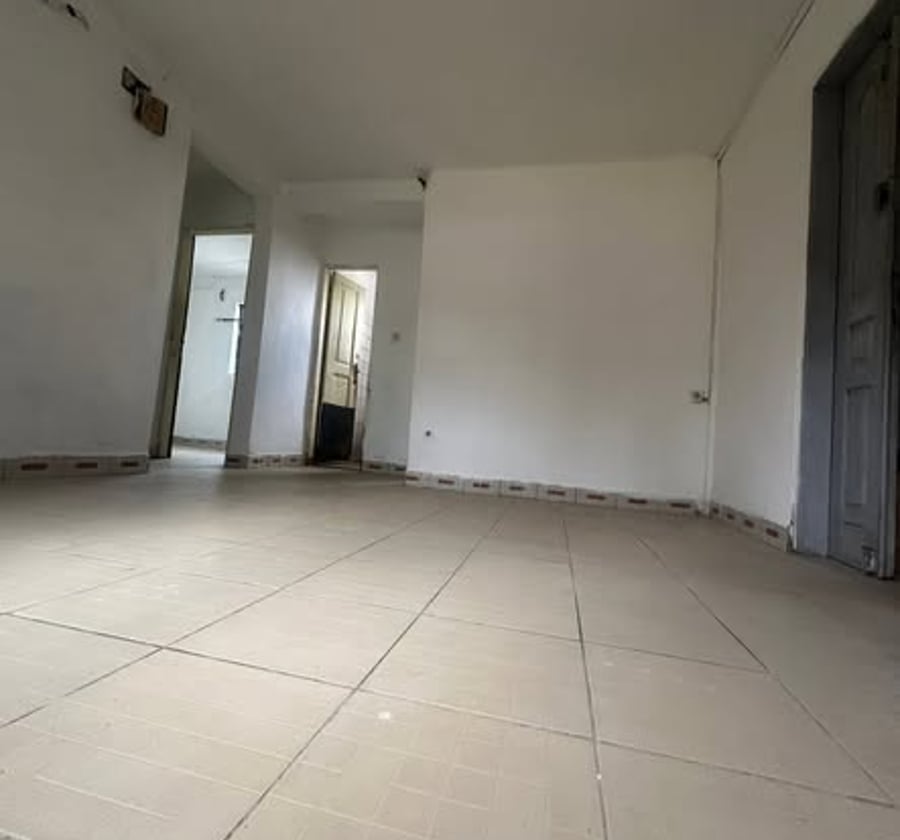 Appartement moderne à PK 10