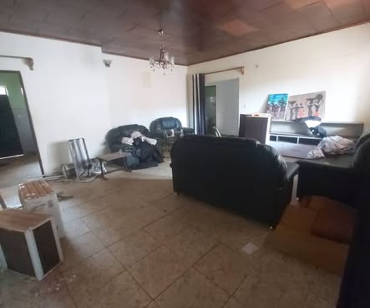 Villa à louer - Biyem-Assi