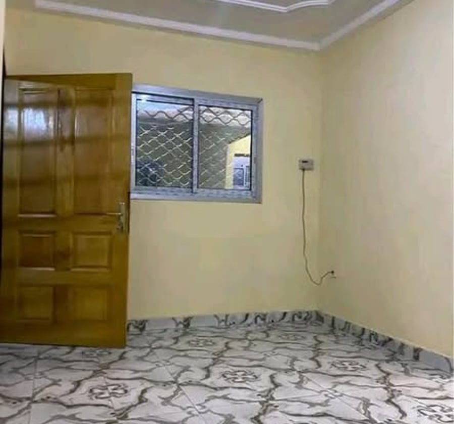 Studio staffé à Ndogpassi – 65 000 FCFA/mois