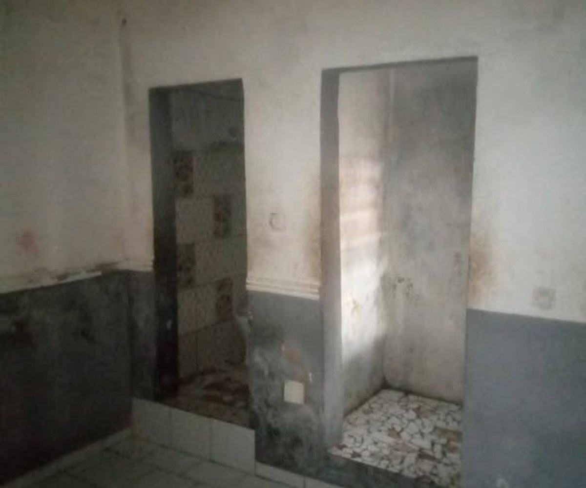 Chambre moderne à Etoug-Ebe