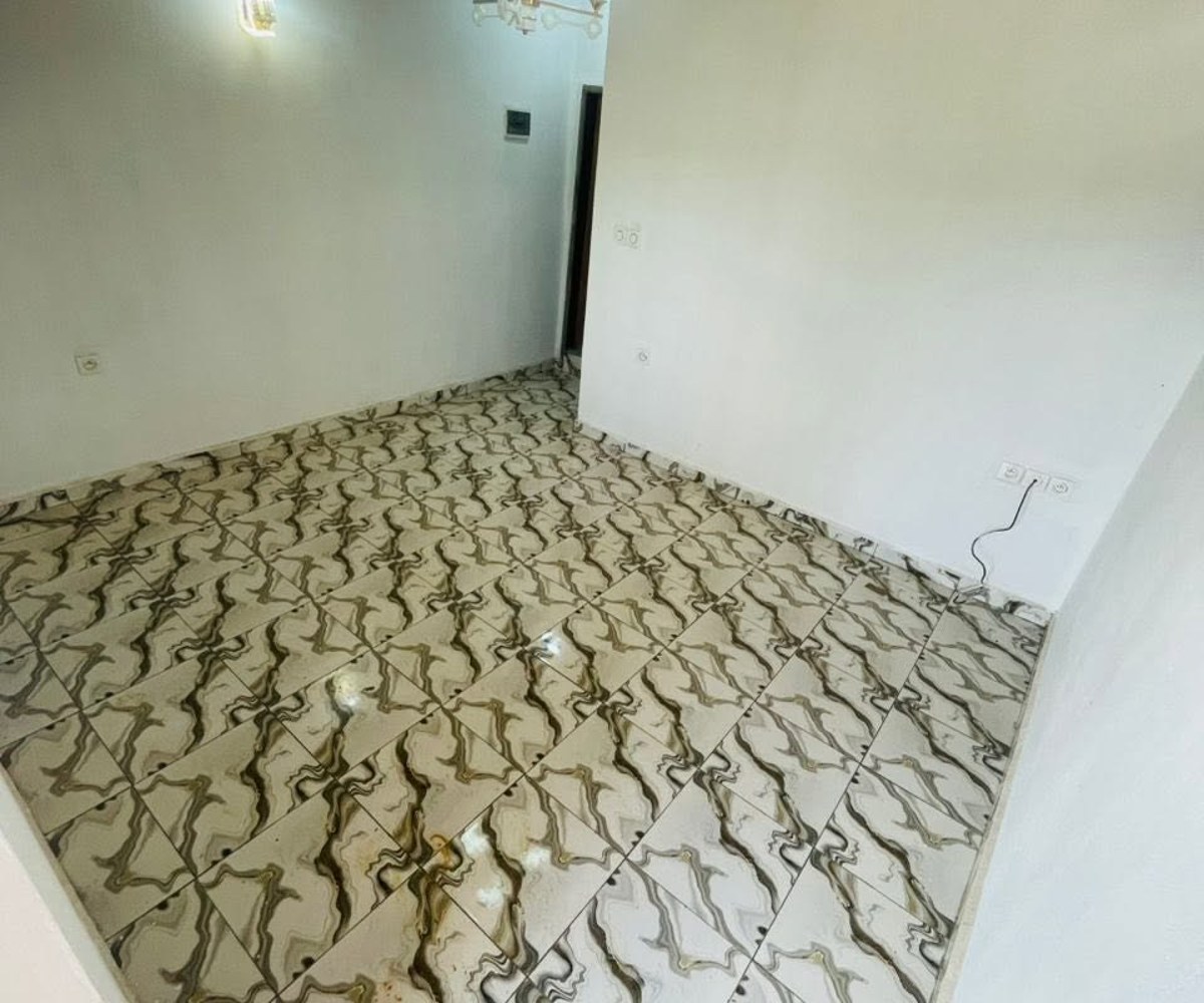 2 studios modernes nouvellement construits à Yaoundé Simbock