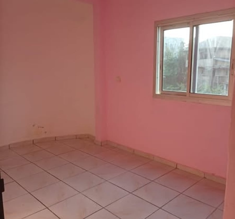 Joli studio moderne à Logpom