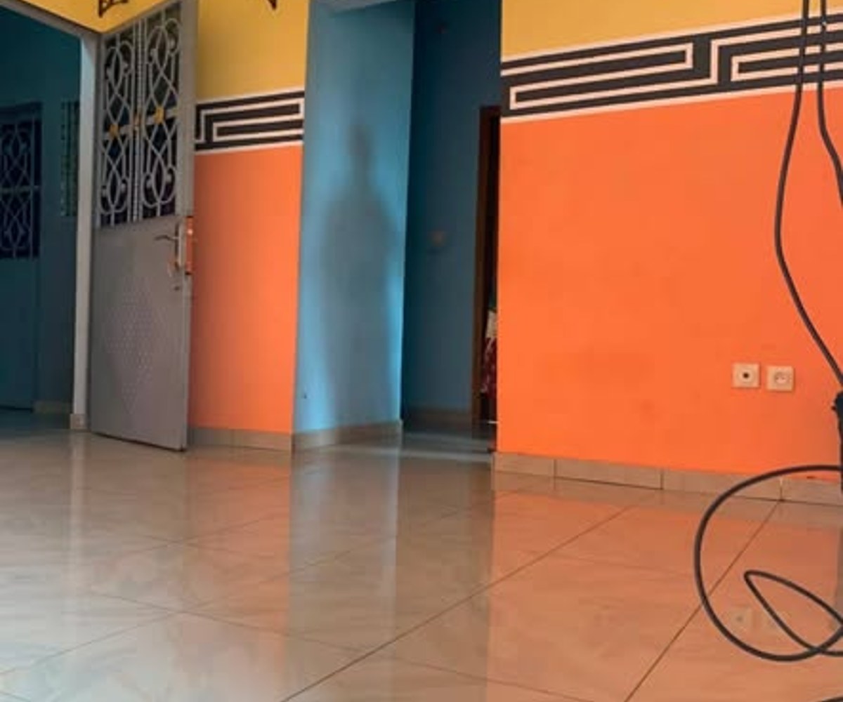 Studio moderne à Ndogbati, Carrefour Saint Nicolas