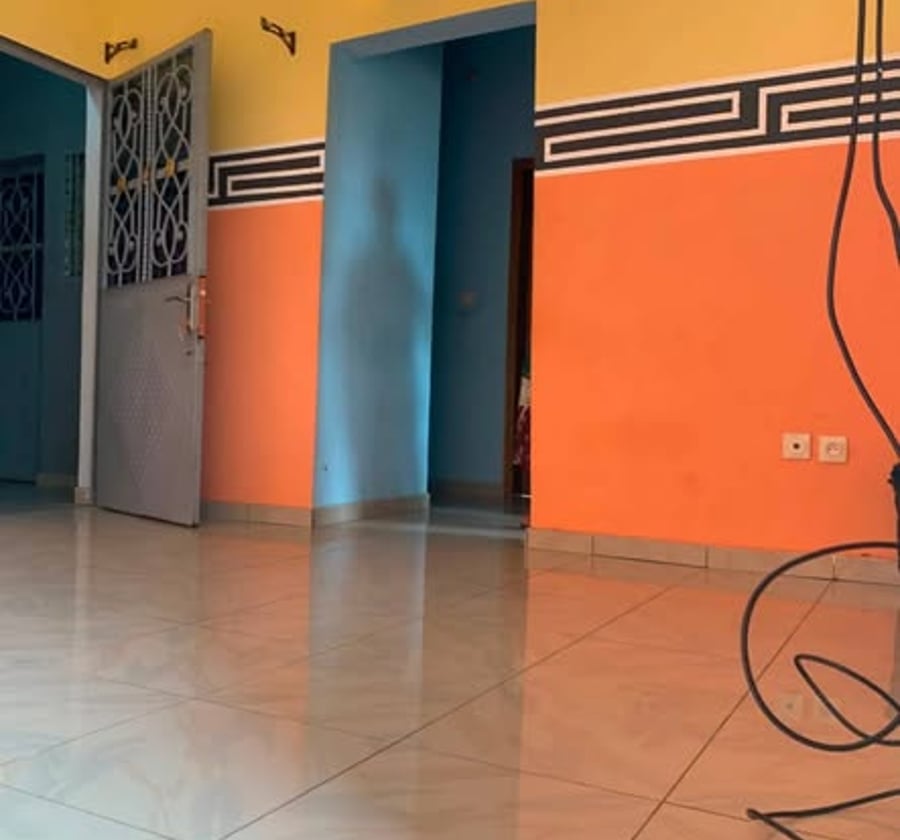 Studio moderne à Ndogbati, Carrefour Saint Nicolas