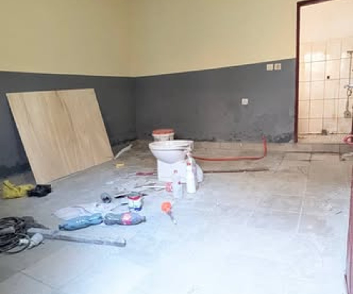Vaste chambre moderne à Ndogbong