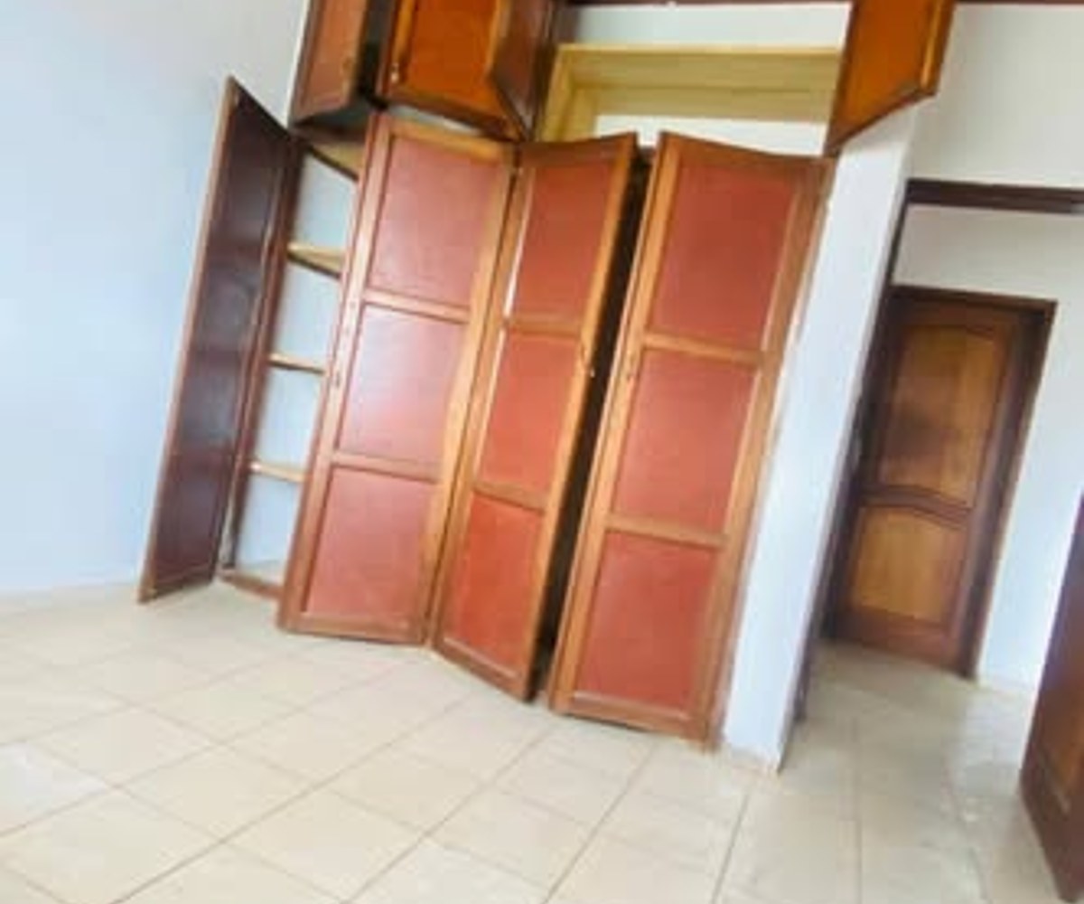 Appartement 2 chambres à louer à Biyem-Assi Acacia