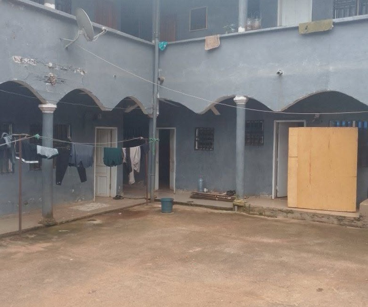Chambres modernes à louer à Biteng