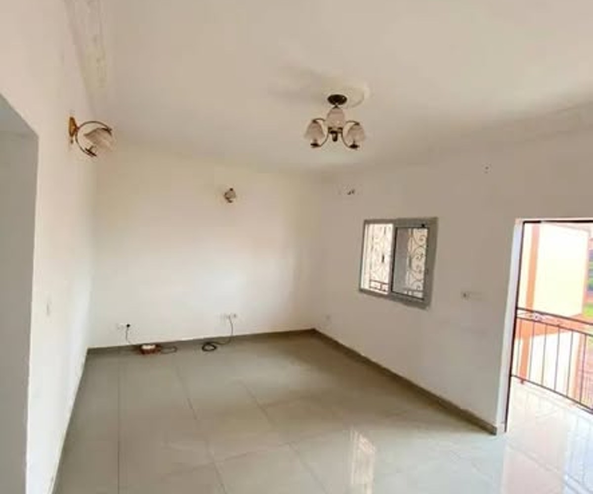 Grand studio moderne à louer à Yaoundé Ahala Obamongola