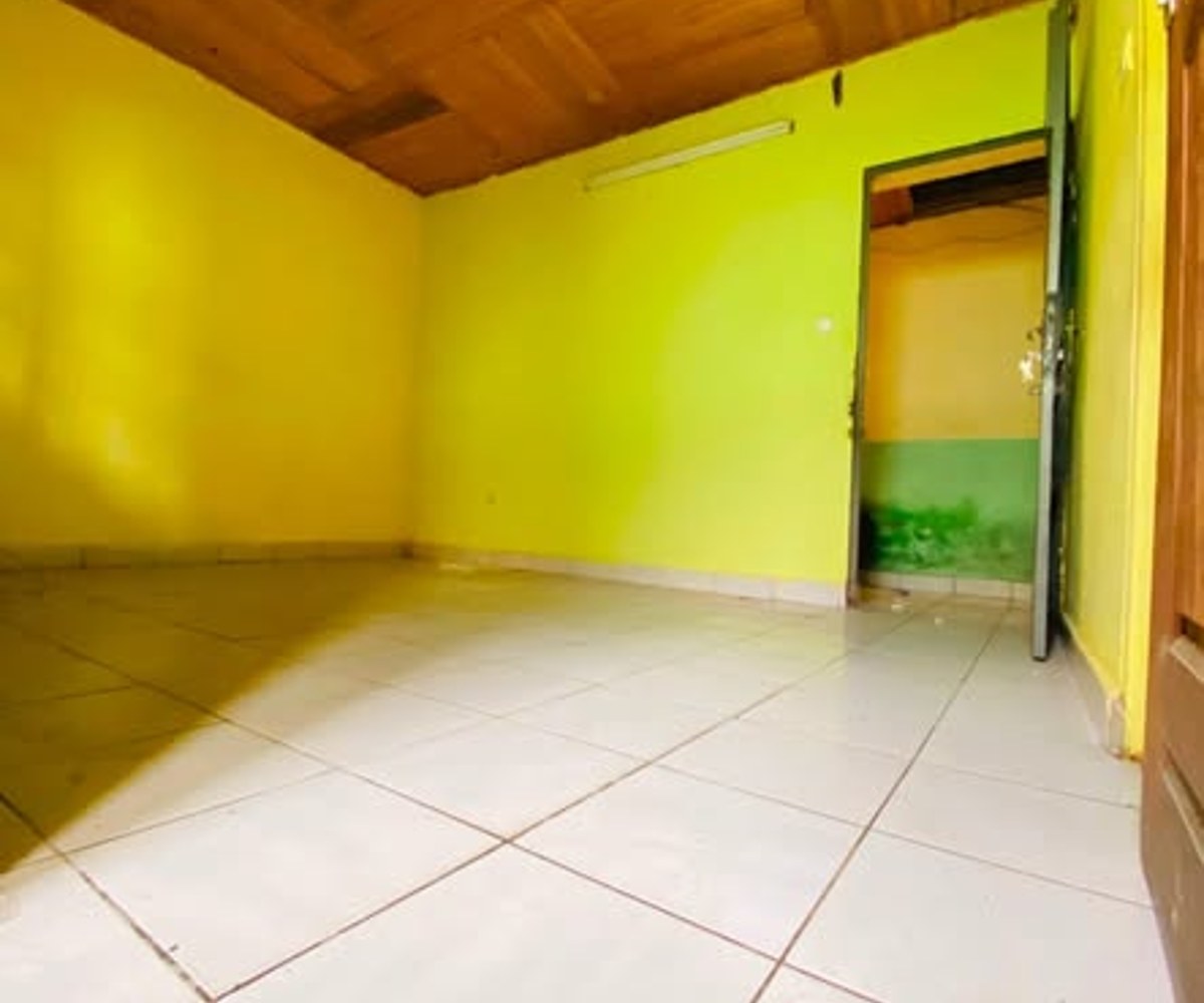 Studio moderne à Logbaba (carrière)
