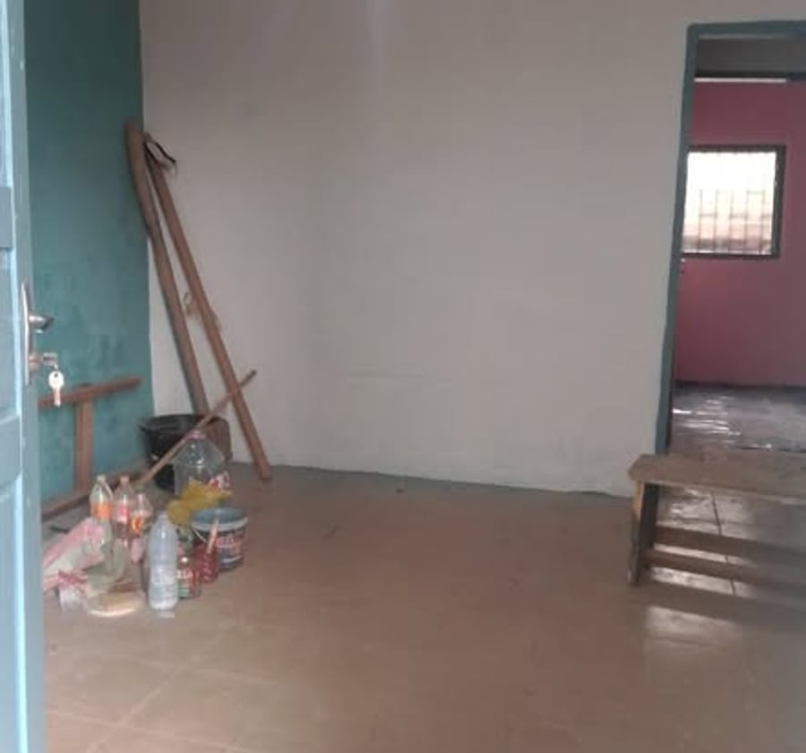 Maison à louer à Anguissa