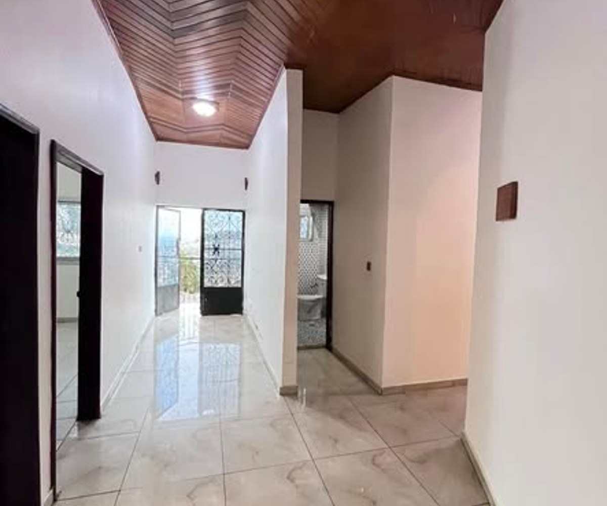 Appartement 4 chambres à louer à Messassi, Yaoundé
