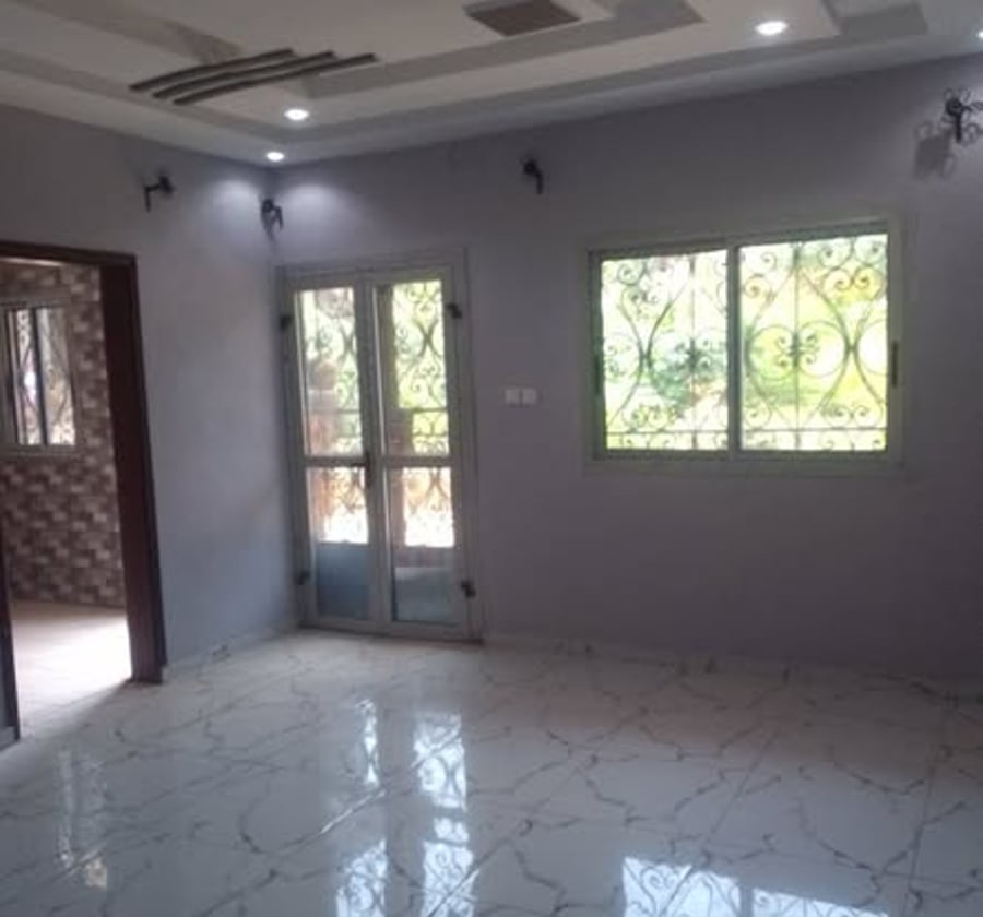 Appartement 3 chambres à Nomayos - 90 000 FCFA/mois