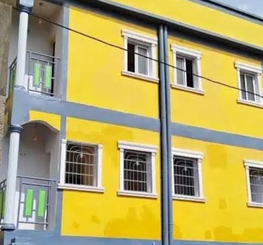 Chambre moderne à louer à Nkoabang
