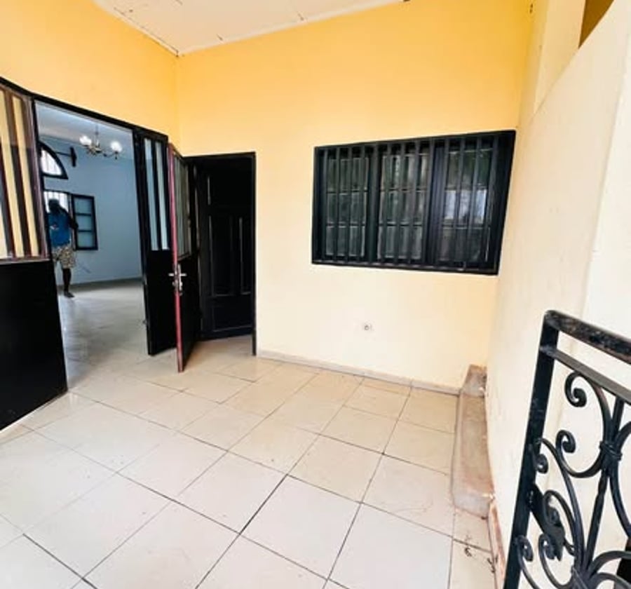 Appartement moderne à louer à Nsam