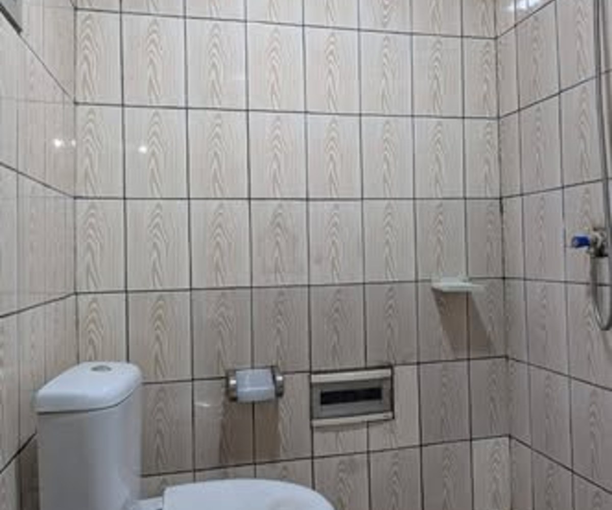 Chambre 3 pièces à louer à Yassa