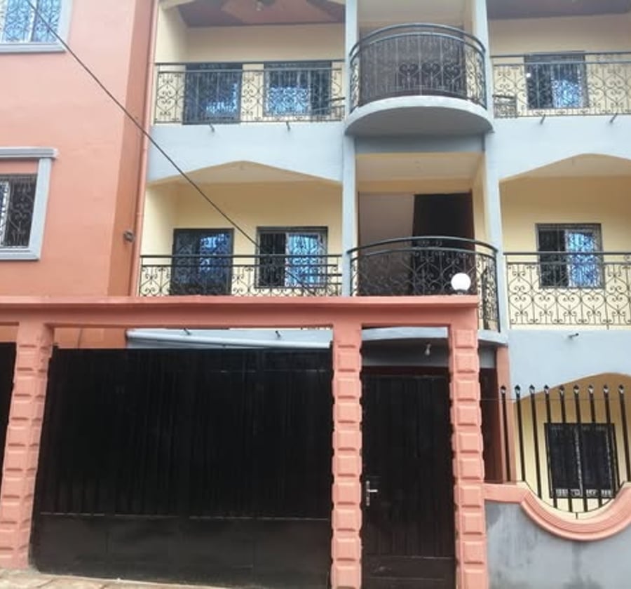 Appartement moderne 3 chambres à louer - Nkozoa, Yaoundé