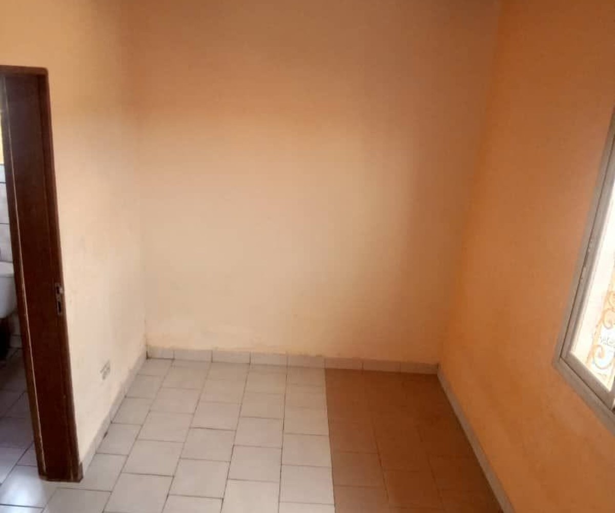 Appartement moderne à louer à Essomba