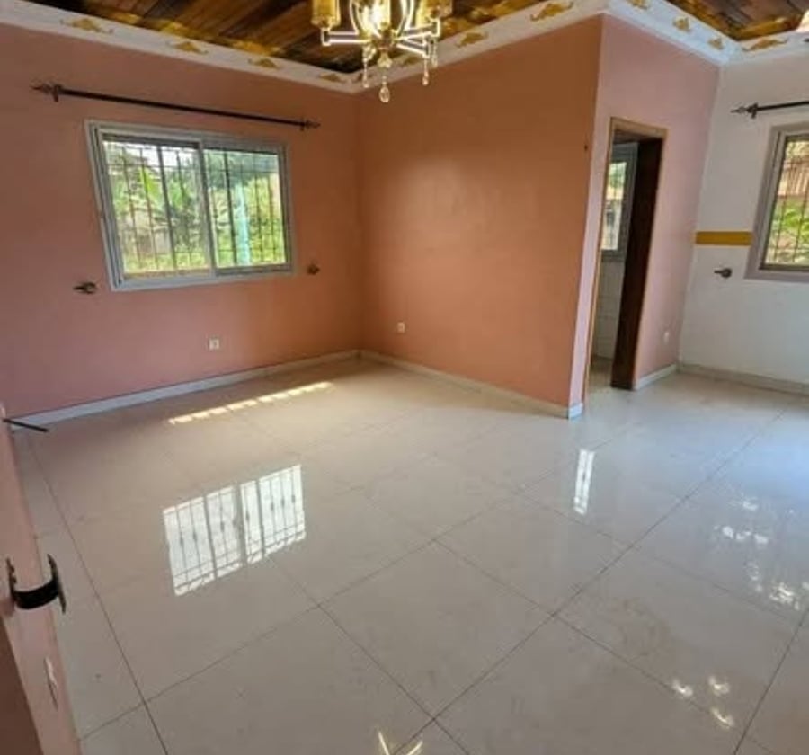 Appartement 2 chambres - Carrefour Nkolfoulou