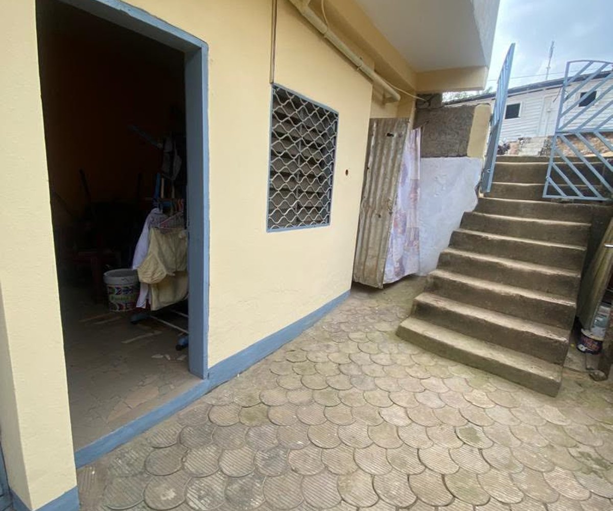 Chambre simple à louer - PK 14, Douala