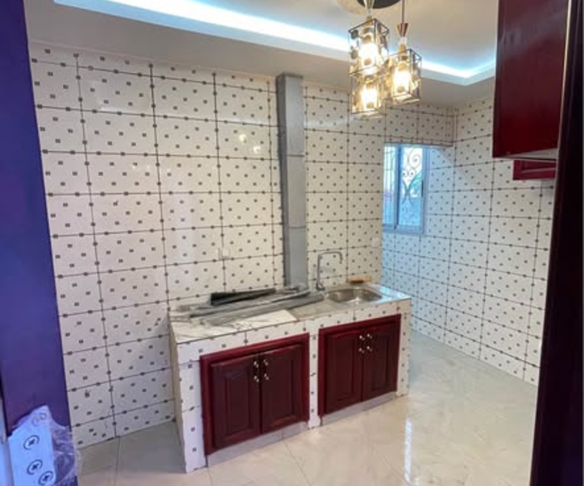 Appartement 2 chambres à Logbessou - 150 m du goudron