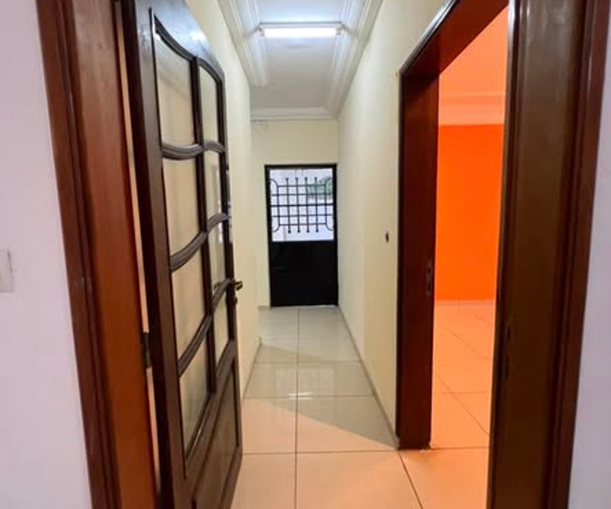 Duplex haut standing à Logpom Bassong – 5 chambres – 410 000 FCFA/mois