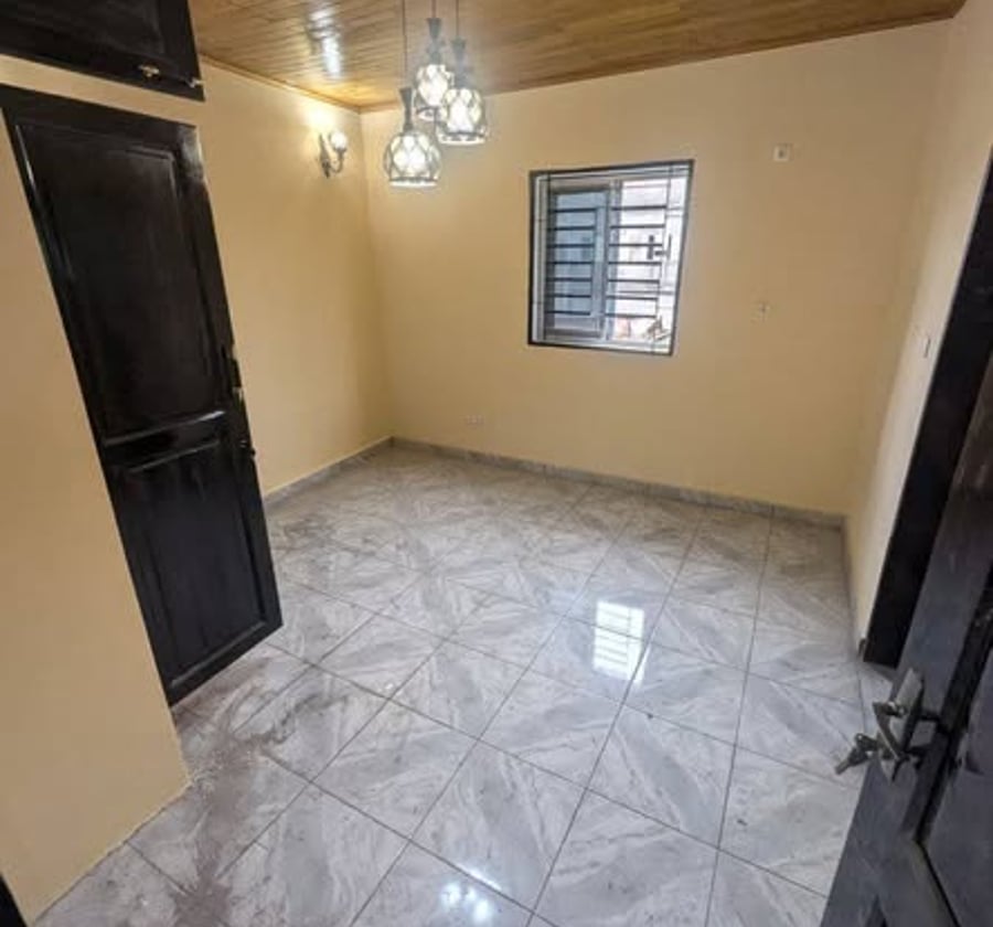 Appartement à louer à Makepe Cours suprême