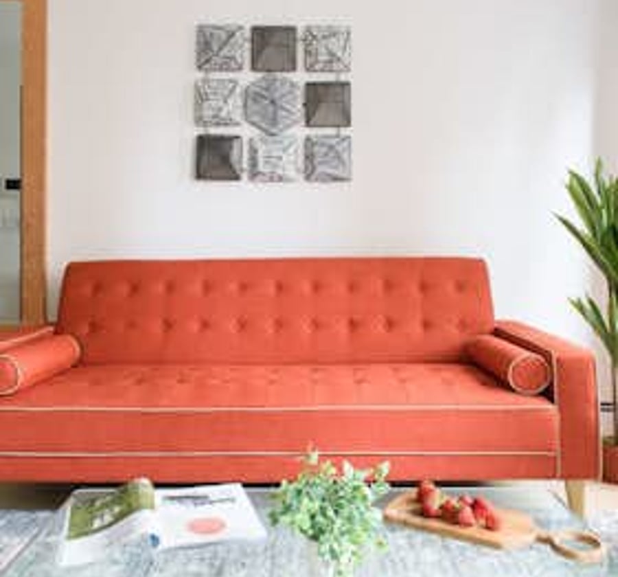 Store for rent in Akwa, Douala - FCFA 85000 (Negotiable | Agent)