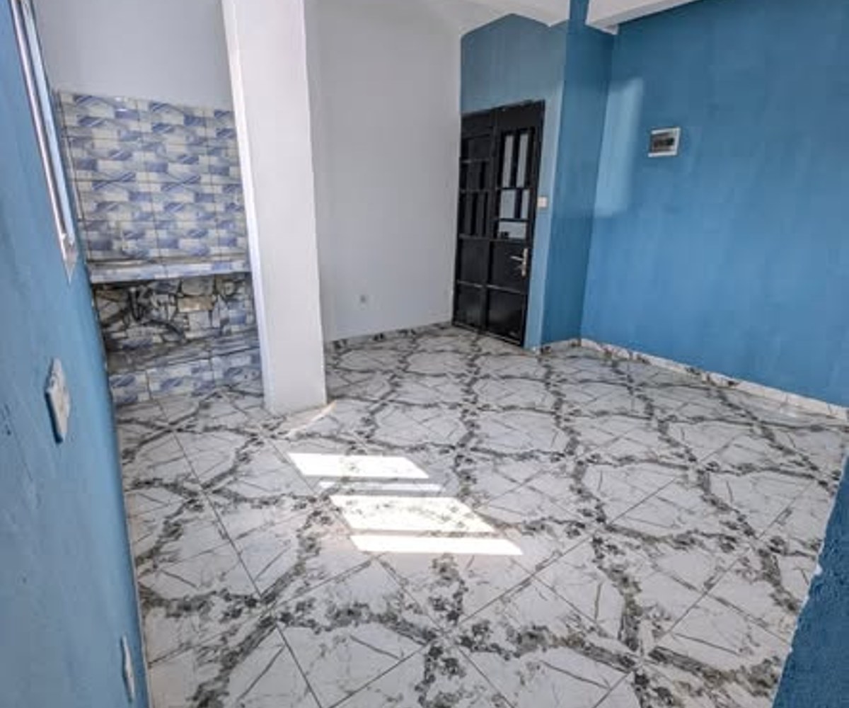 Studio moderne 4 pièces neuf à Ndogbong