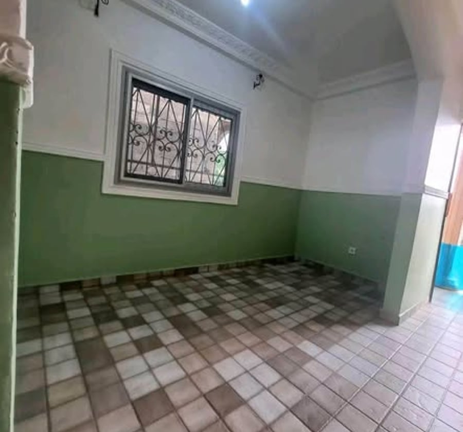 Appartement moderne VIP avec forage - 3 chambres - Nkolfoulou