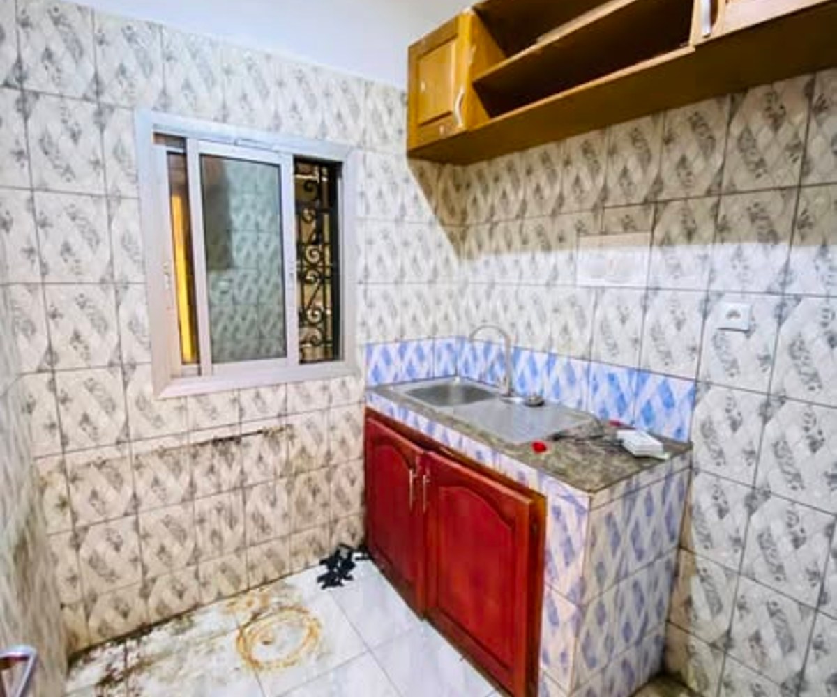 Studio moderne à louer à Makepe Saint Tropex