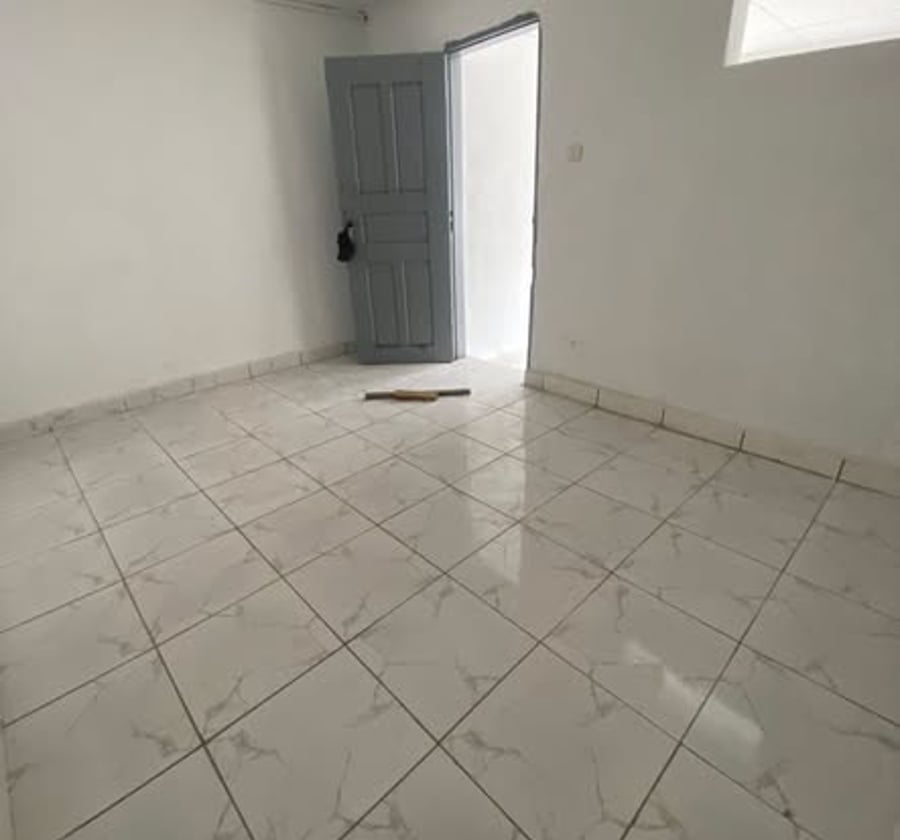 Studio moderne à Nyalla - 40 000 FCFA/mois