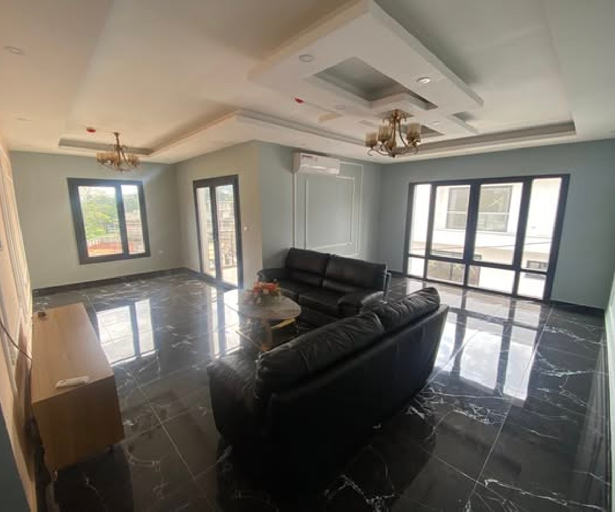 Appartement moderne à Bastos
