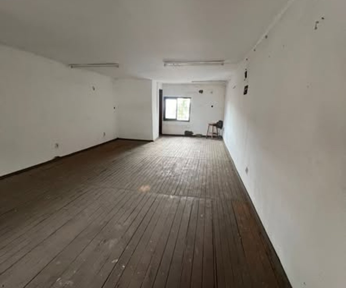 Espace commercial à louer à Deido, Douala