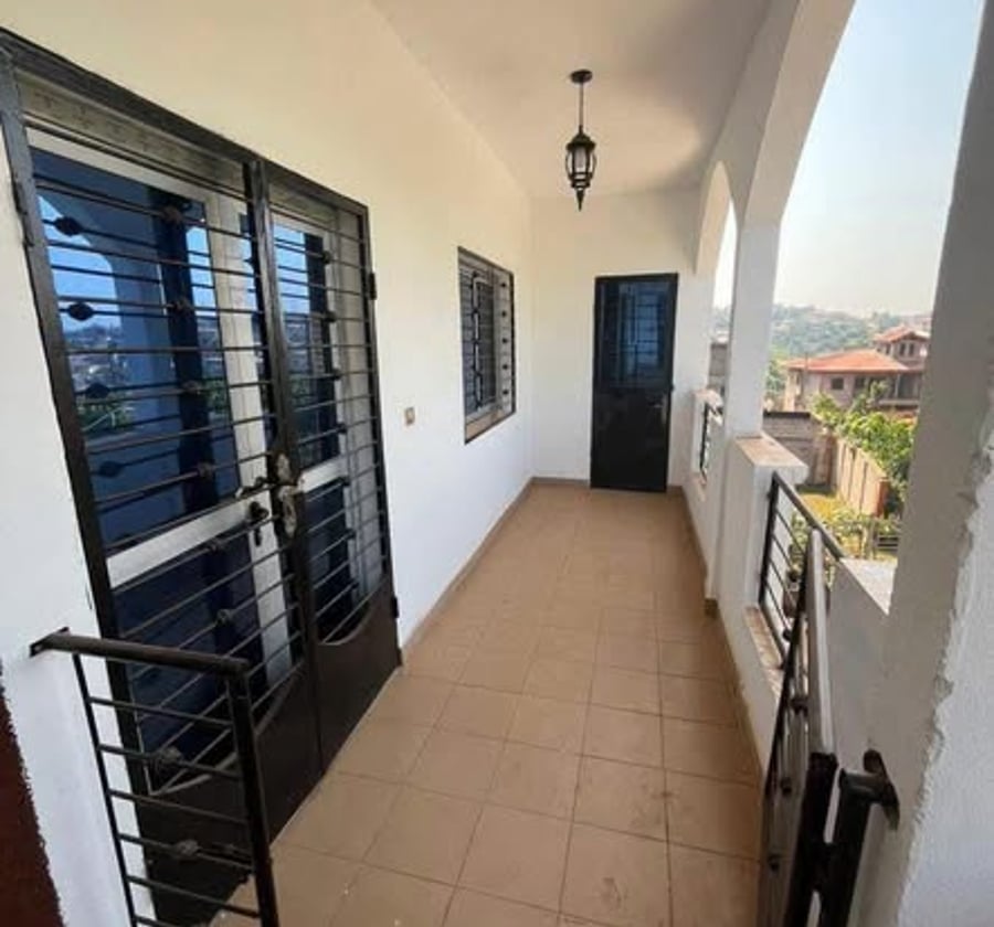 Appartement spacieux à louer à Fourgerol