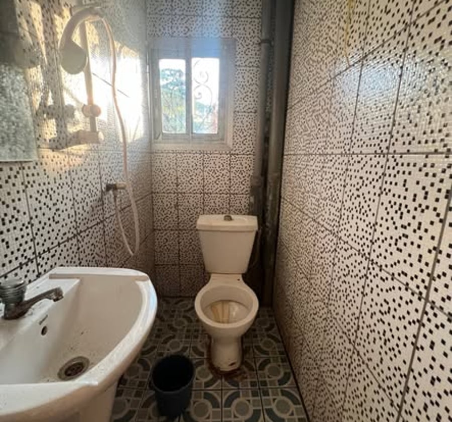 Chambre moderne - Bojongo, Bonaberi
