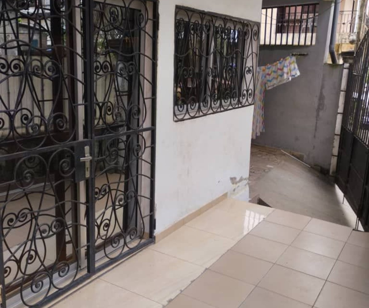 Akwa Nord - Appartement 2 chambres - 130 000 FCFA/mois