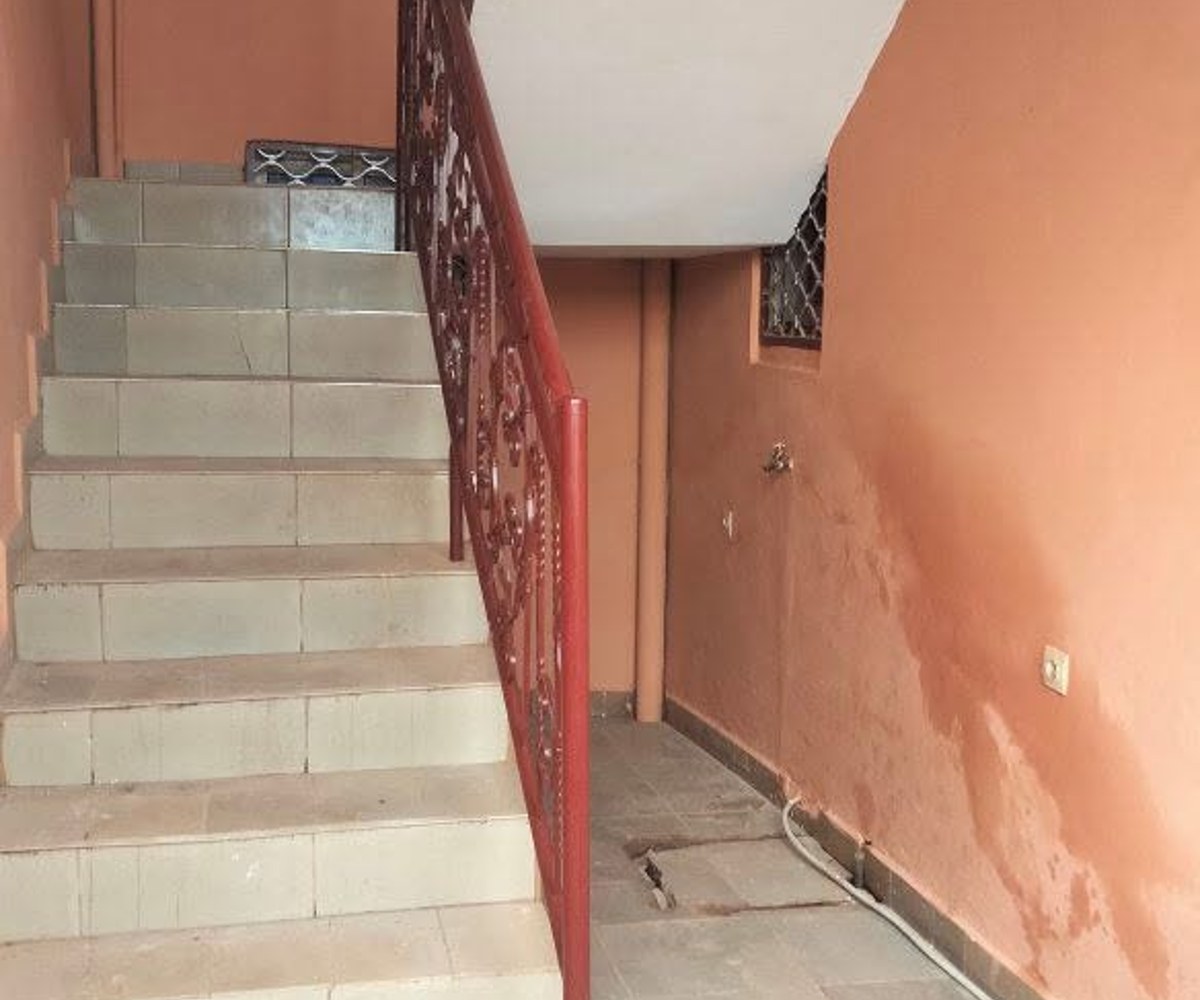 Vaste appartement moderne à Nkolmesseng