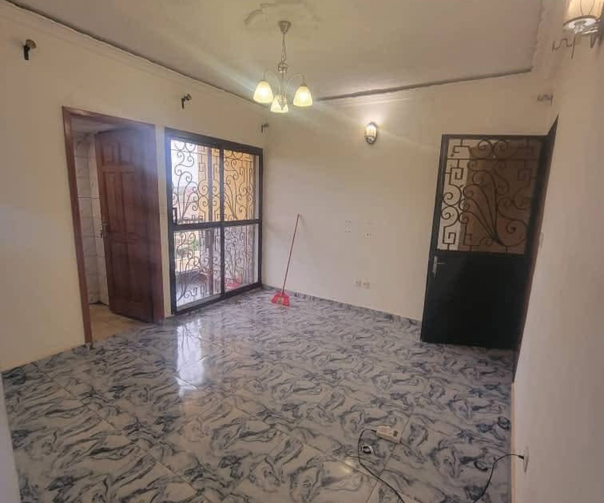 BEAU STUDIO À LOUER 60.000f a NGOUSSO