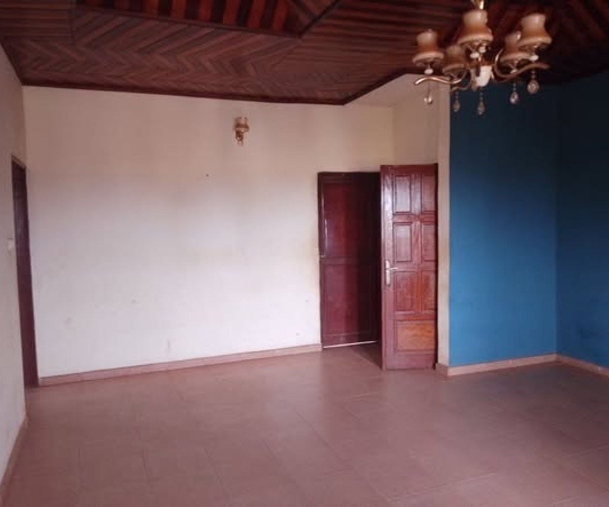 Appartement moderne de 2 chambres, 2 douches, salon cuisine et 2 balcons à Mimboman Don Bosco