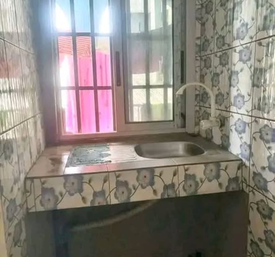 Studio moderne à louer - Carrefour Nkomo, Yaoundé