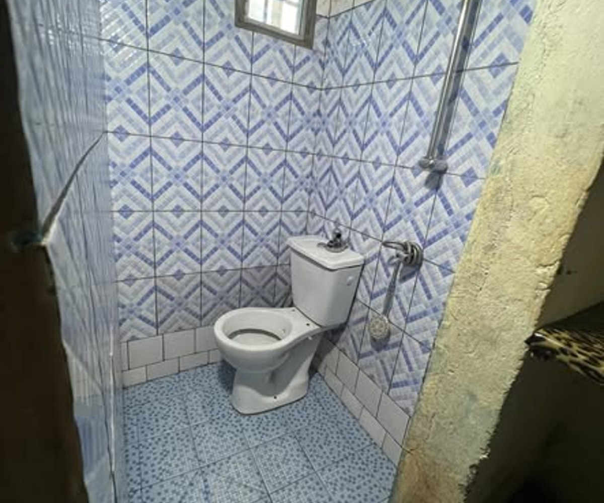 Grande chambre moderne à louer - Petits Génies Damas - 30 000 XAF/mois