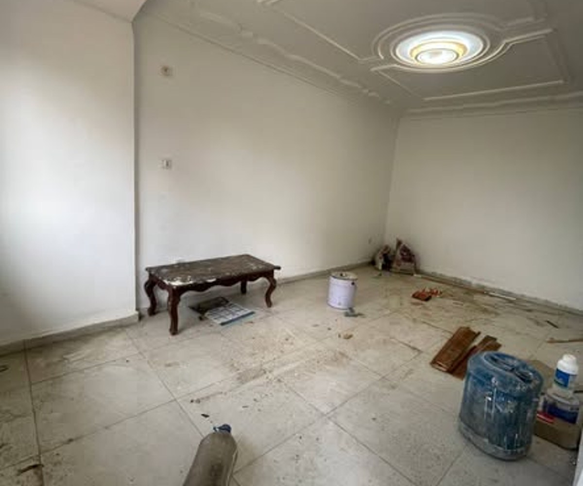 Très vaste appartement moderne staffé à PK 13