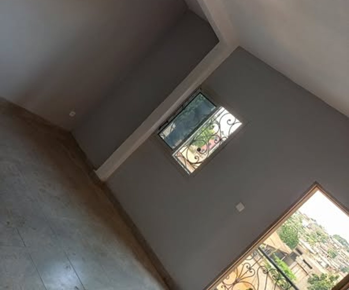 Vaste studio moderne à Kondengui