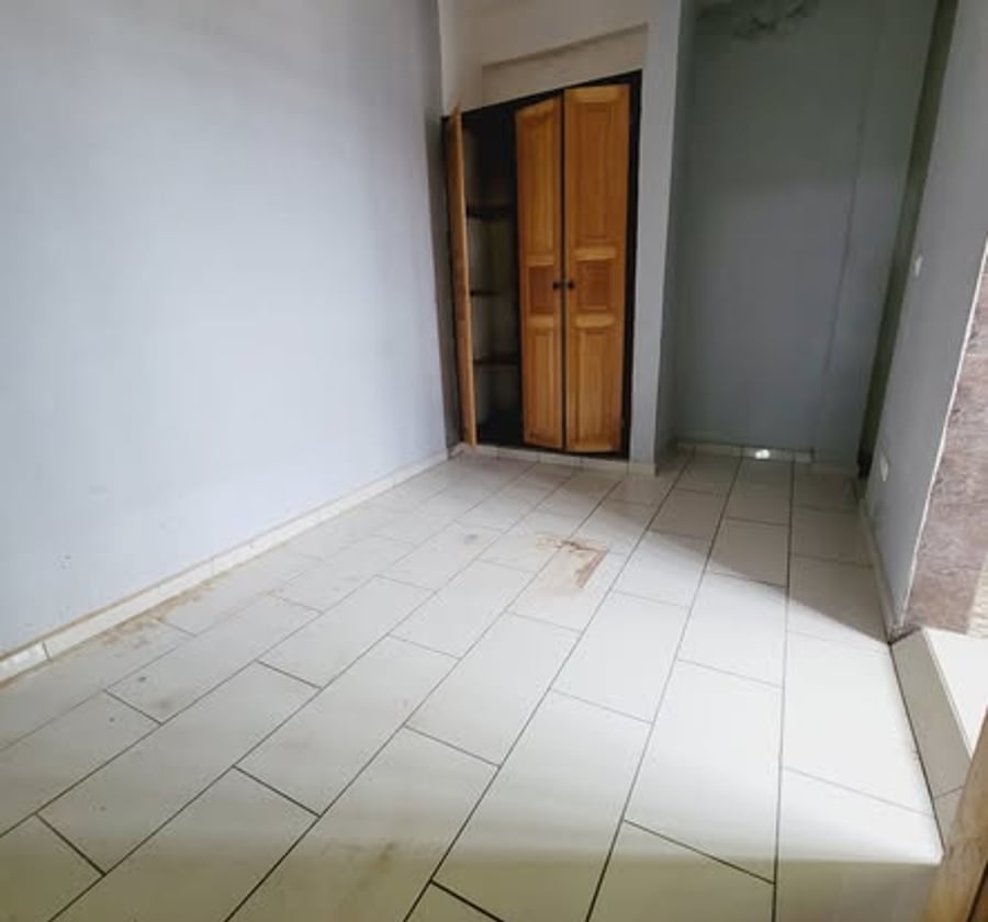 Studio moderne à louer – Makepe Chefferie