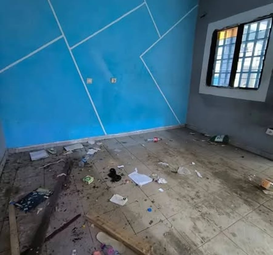 Chambre moderne au Collège La Conquête, Bonamoussadi