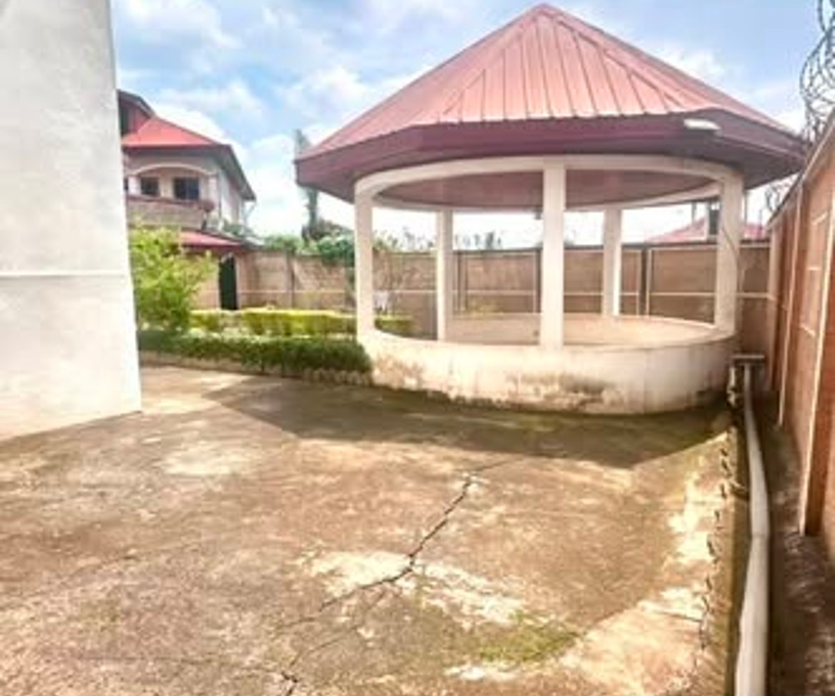 Duplex à louer à Mvan