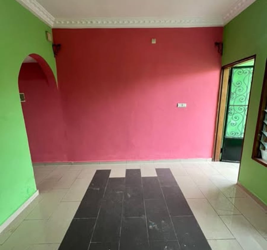 Studio moderne à louer à Biyem-Assi Tamtam