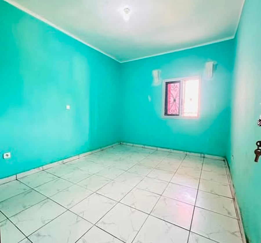 Studio moderne à louer – Mvog-Betsi Yaoundé